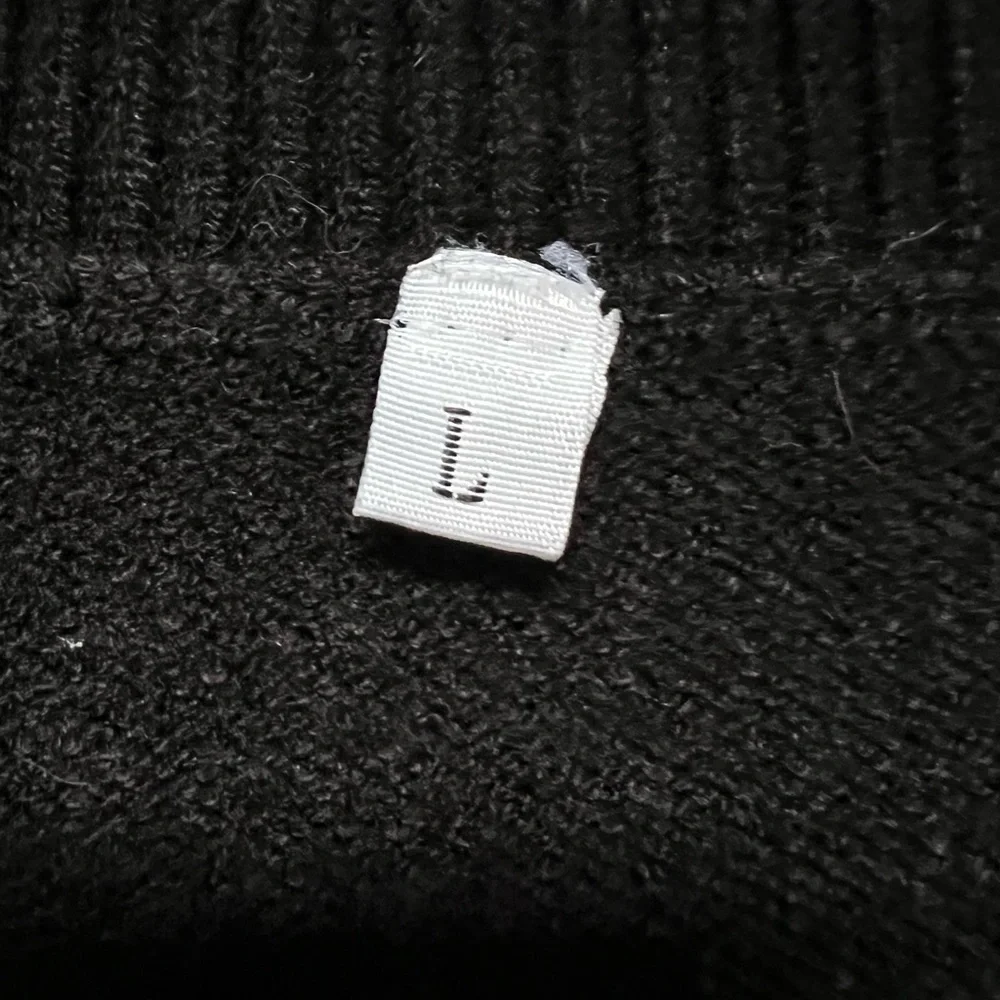 Patterned Sweater - Picture 3 of 3